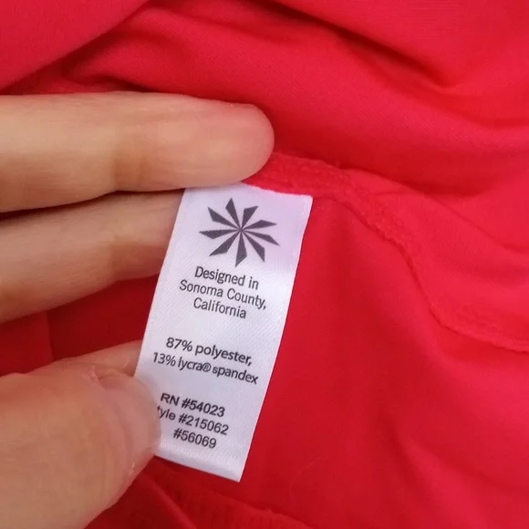 Athleta Intrepid UPF 50+ top in red Sm - Picture 8 of 11